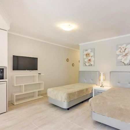 Cozy Central Studio Parque Santiago II Плая-де-лас-Америкас Экстерьер фото